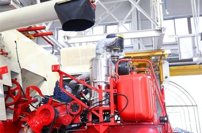 國(guó)四時(shí)代，濰柴雷沃智慧農(nóng)業(yè)以科技實(shí)力為發(fā)動(dòng)機(jī)裝配保駕護(hù)航